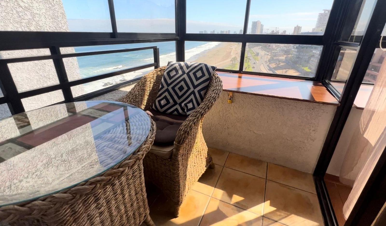 Apartamento Arriendo Diario En Iquique, Chile. Frente Al Mar